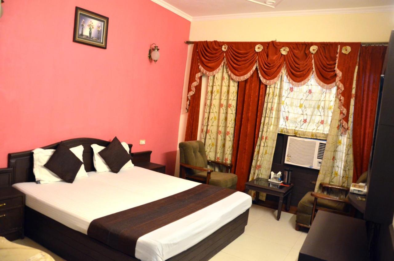Hotel City Paradise Chandīgarh Екстериор снимка