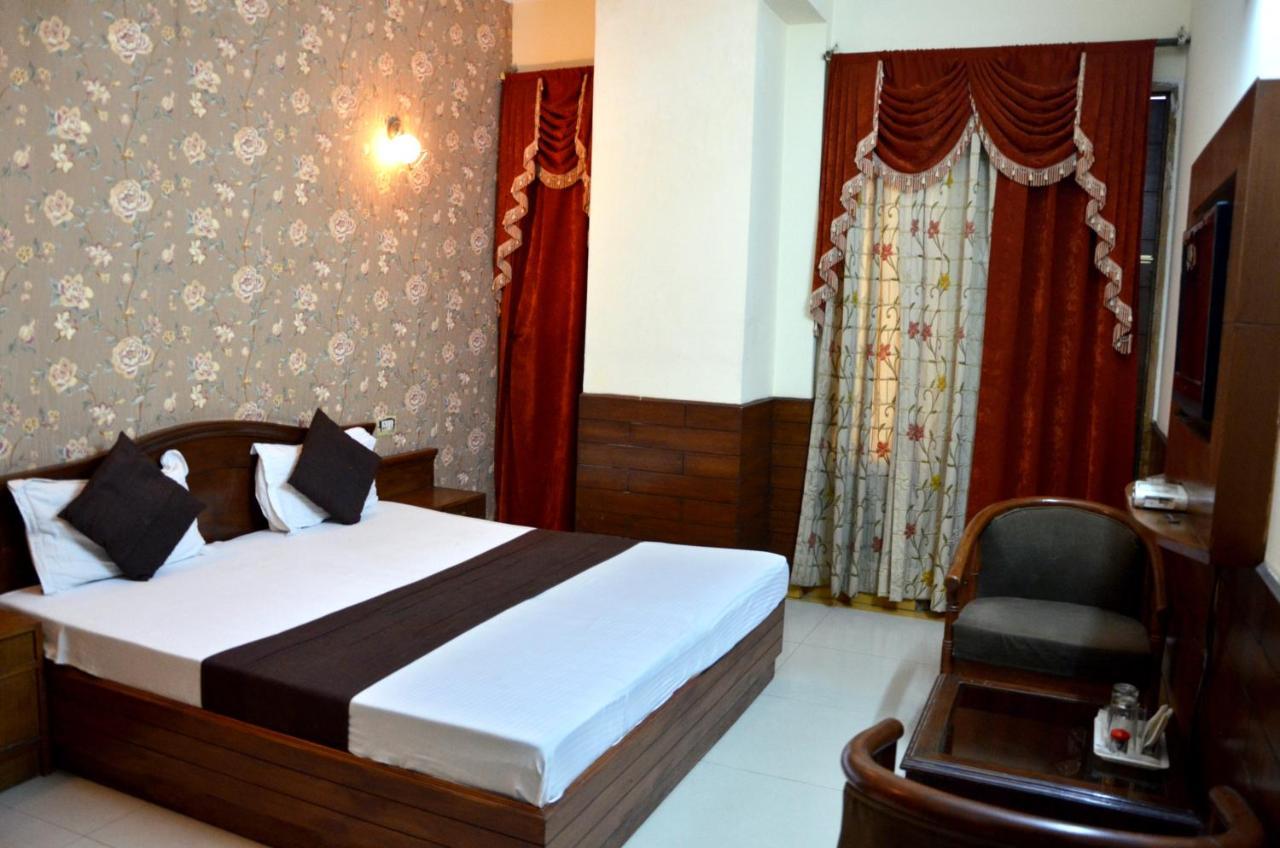 Hotel City Paradise Chandīgarh Екстериор снимка